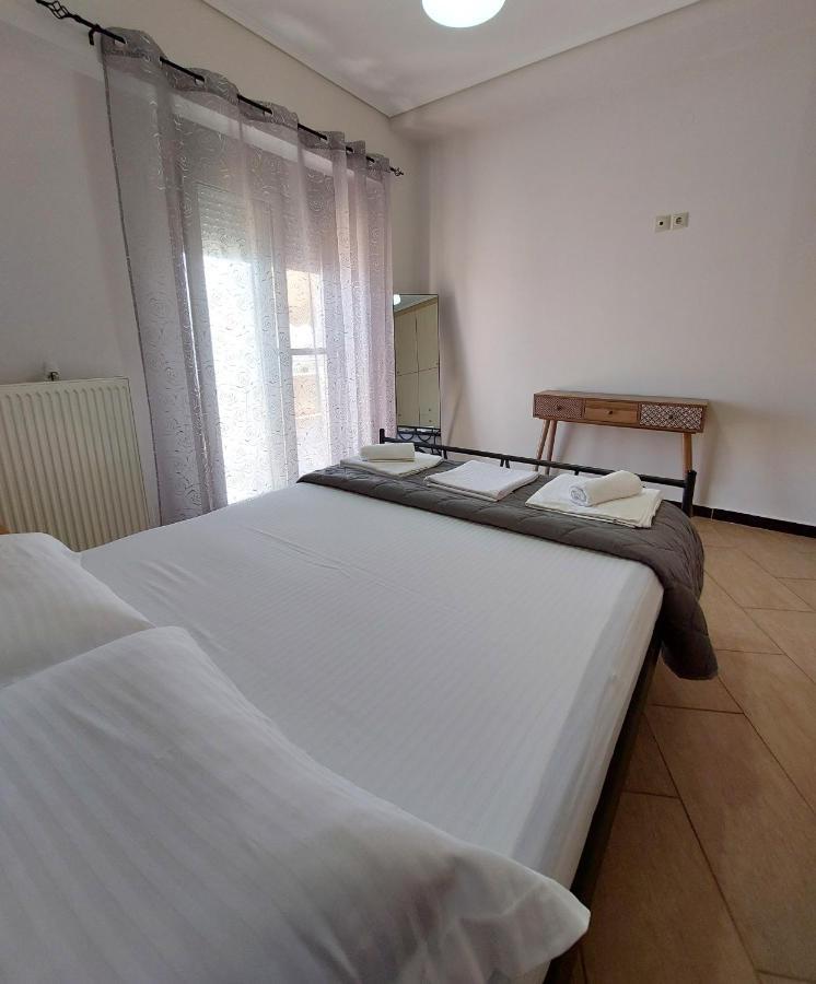 Golden Sunrise Apartman Gíthio Kültér fotó